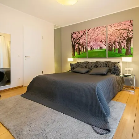 Delbruck-villen Apartment